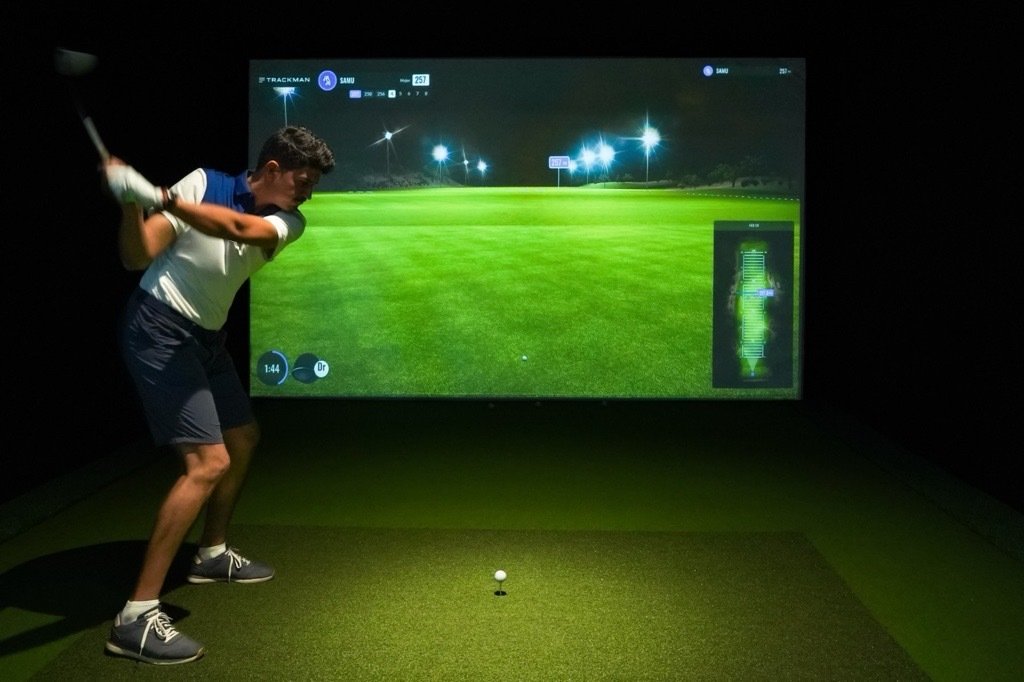 Lanzarote Golf con una innovadora Sala Indoor “Golf Hub”.