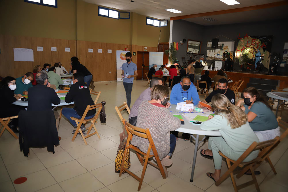 Mesas de trabajo multisectoriales en Famara