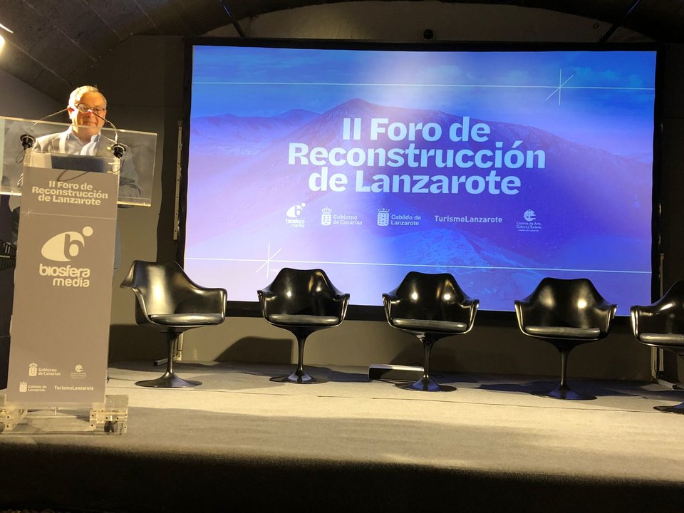 Salvador Hernández en el II Foro de Reconstrucción de Lanzarote