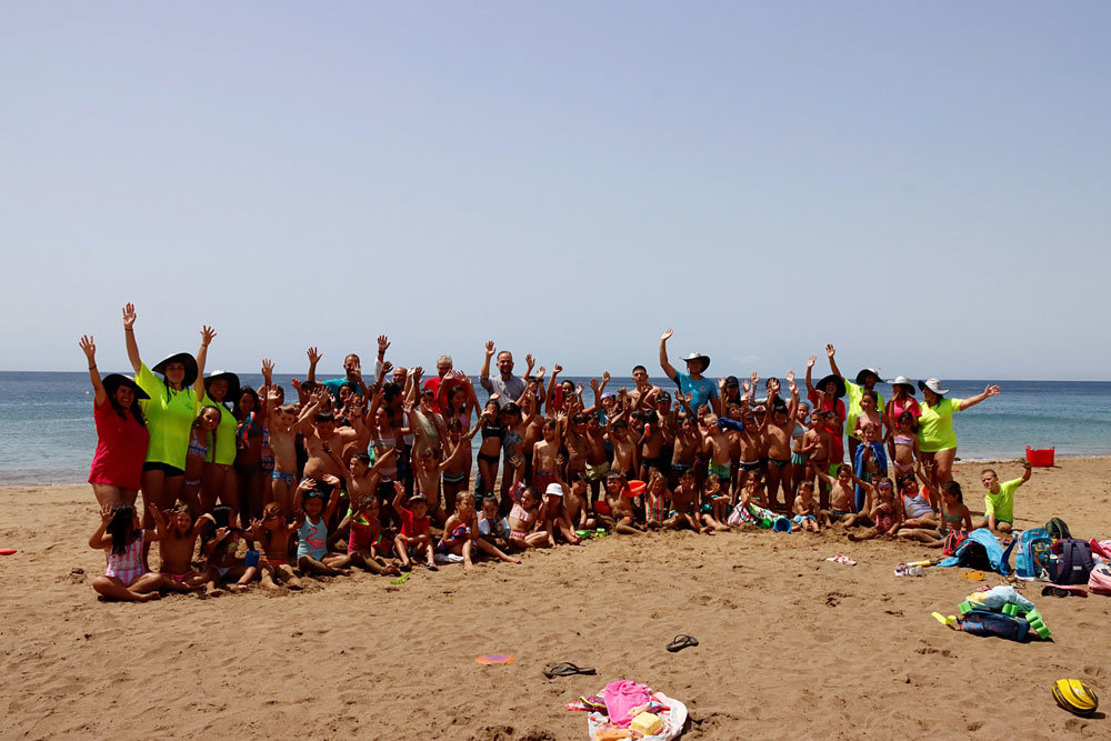 Campamento de verano en la Playa Grande de Puerto del Carmen