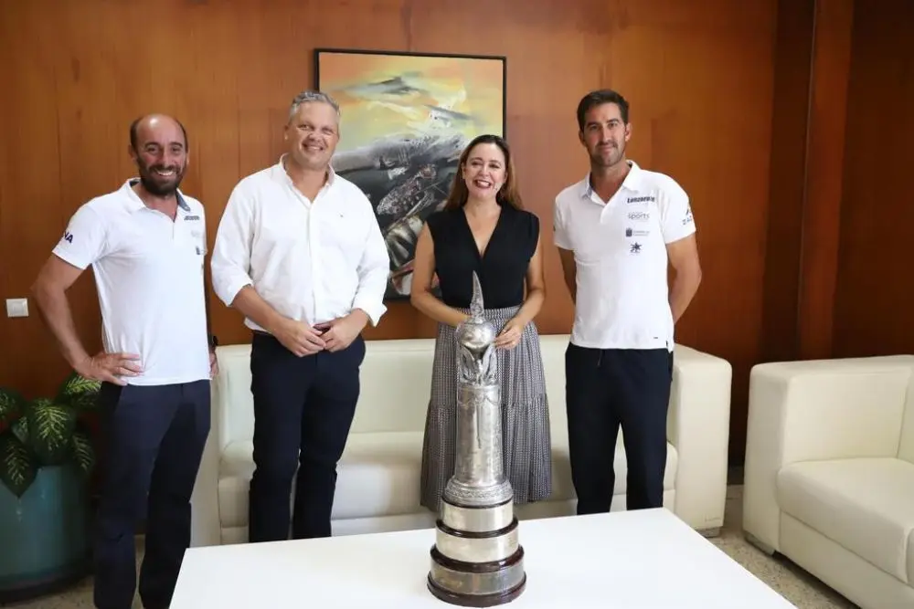 Los campeones mundiales de Snipe en el Cabildo de Lanzarote