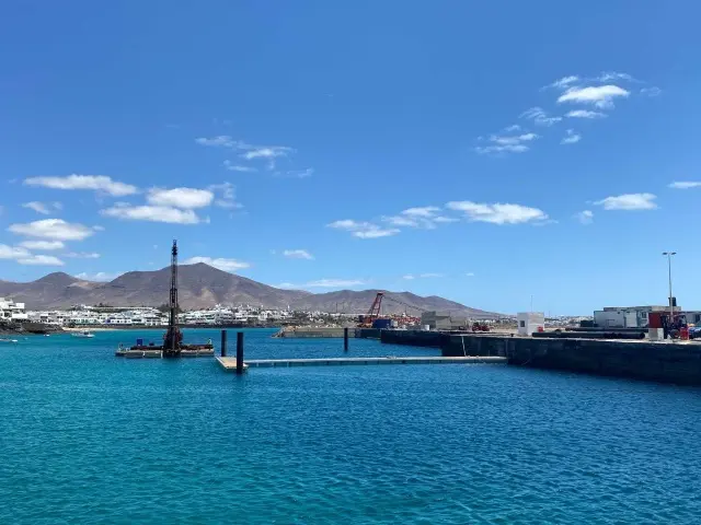 Puerto de Playa Blanca