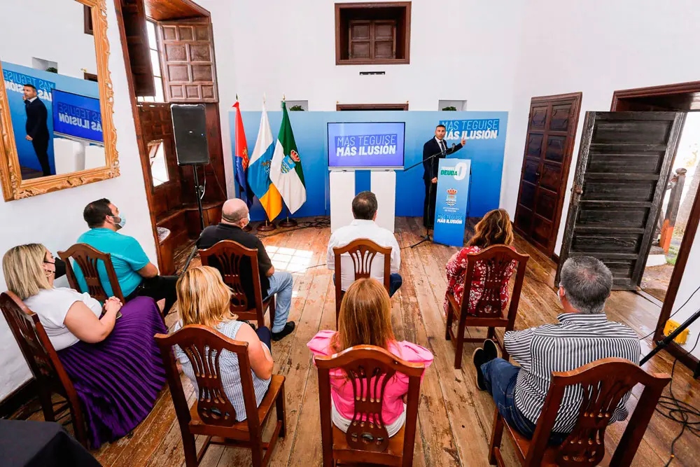 Instante de la rueda de prensa del gobierno de Teguise