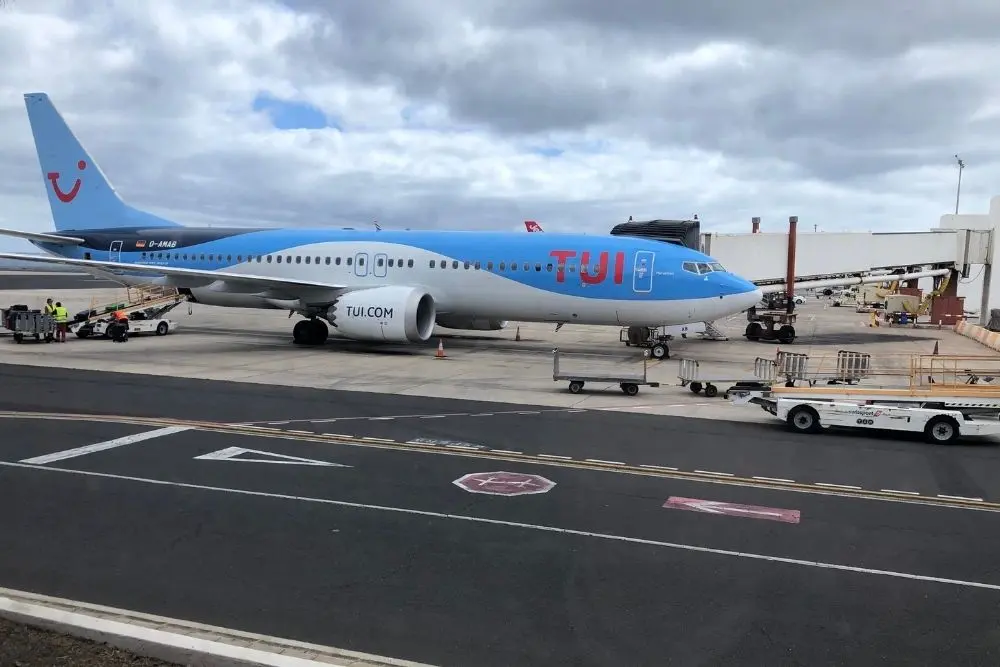 avion TUI 
