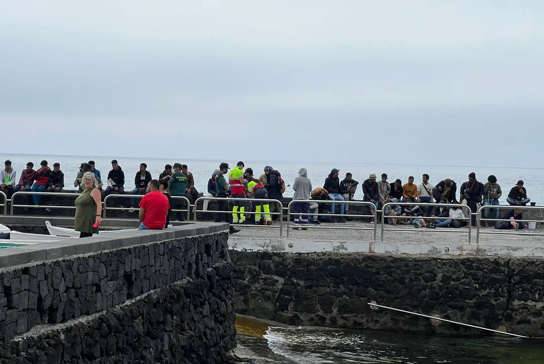 Llegada de la patera a Punta Mujeres