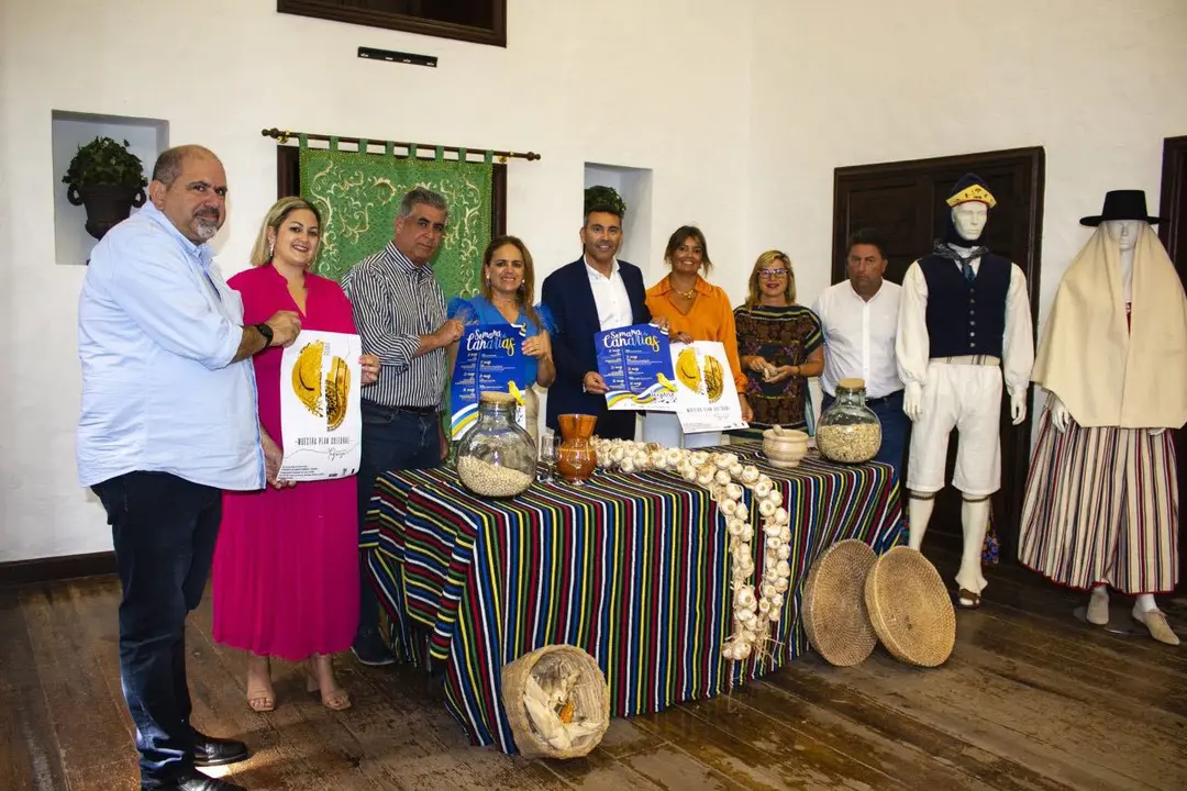 Presentación en Teguise de la semana de Canarias