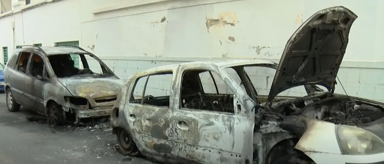 Incendio vehículos en Arrecife