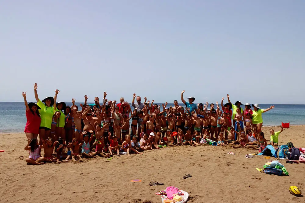 Campamento de verano en la Playa Grande de Puerto del Carmen