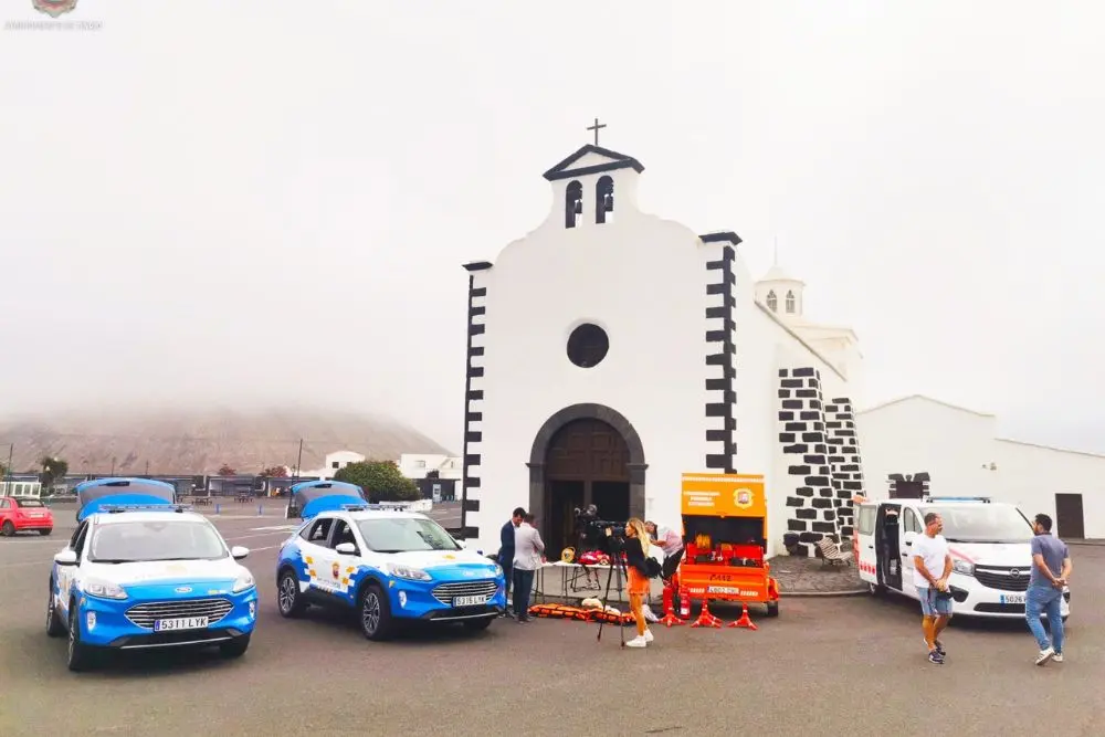 Presentación de los nuevos vehículos de la Policía Local de Tinajo