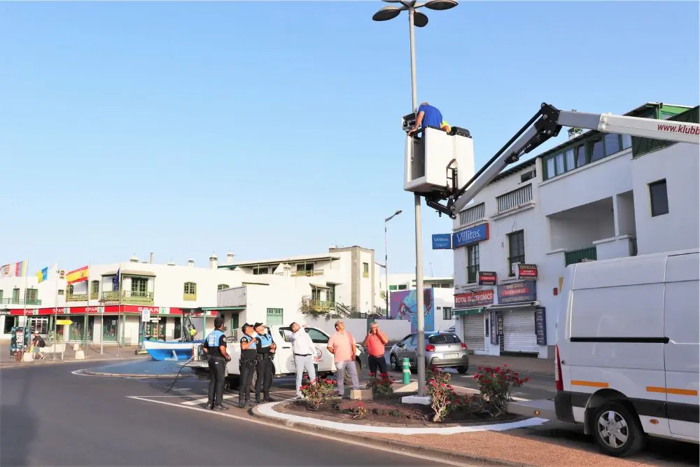 Instalación de cámaras de vigilancia en Playa Blanca