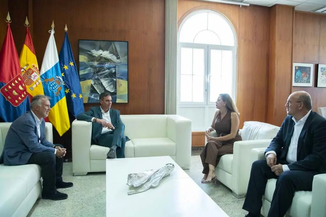 Reunión con el presidente del Gobierno de España en el Cabildo de Lanzarote