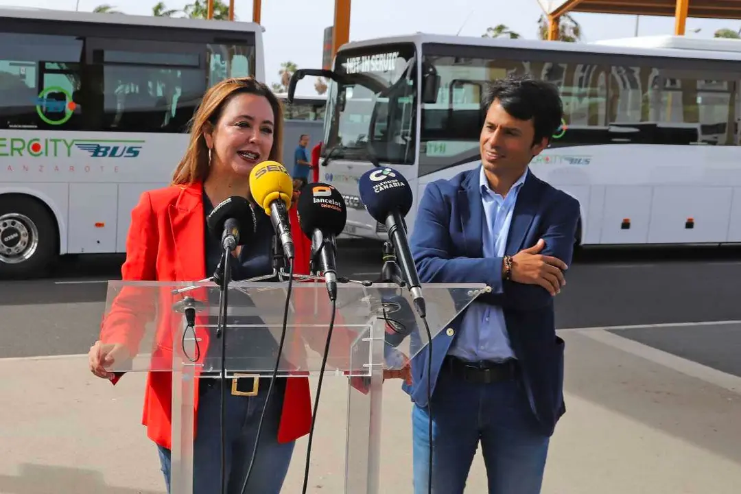 Presidenta y consejero del Cabildo