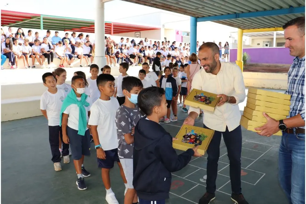 Reparto del libro ‘Yaiza y el fantasma de Las Salinas’