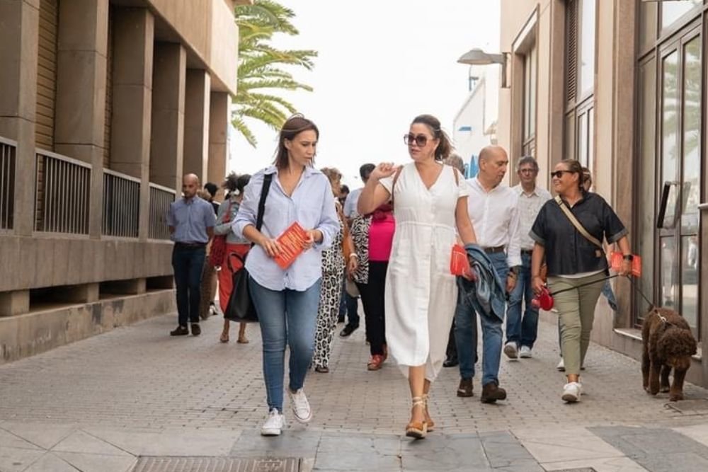La secretaria de Organización del PSOE de Canarias, Nira Fierro y Dolores Corujo<br />
