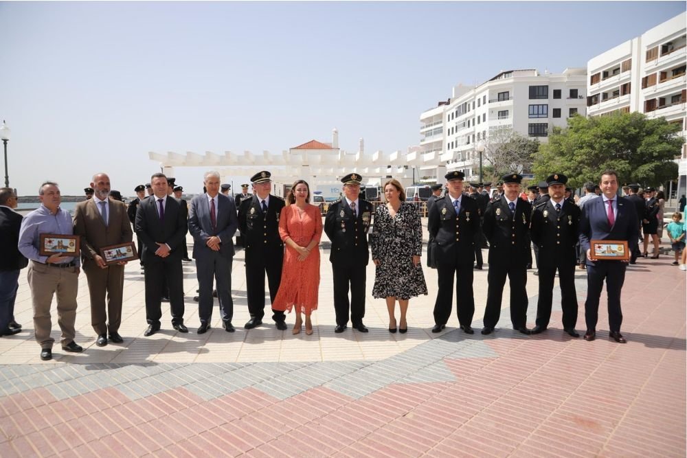La Gerencia Sanitaria de Lanzarote recibe la Placa de Honor de la Policía Nacional