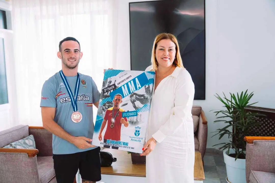 Borja Pérez, medalla de bronce en el Campeonato de Europa de MMA