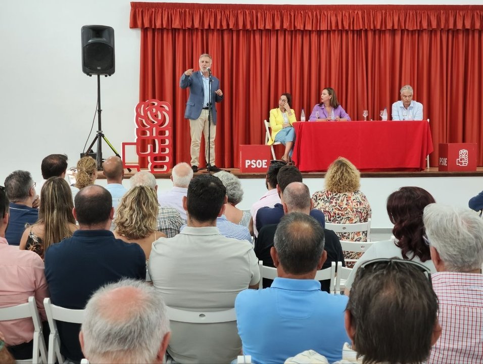 Acto del PSOE de Canarias en Montaña Blanca