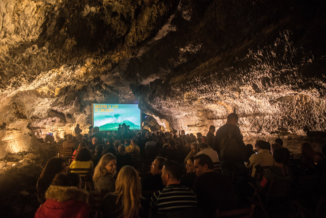 Muestra de Cine de Lanzarote. Inauguración en la Cueva de Los verdes