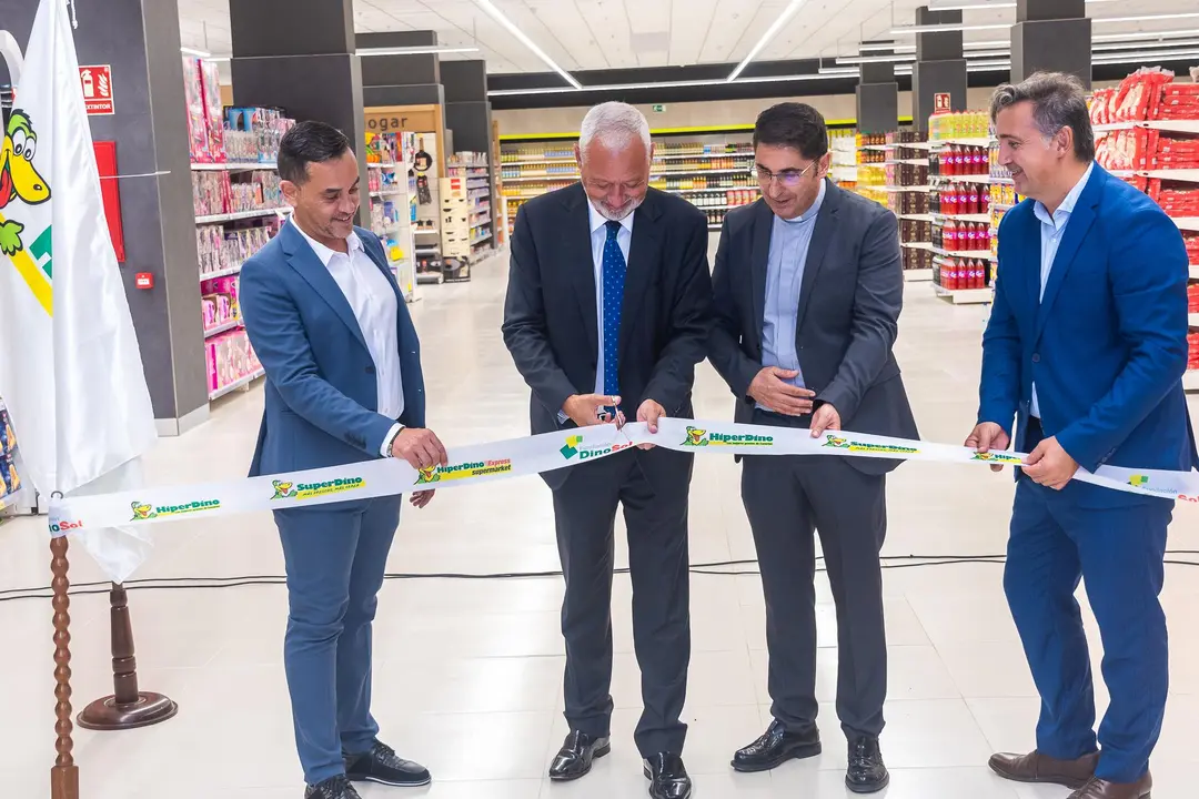 Inauguración de la nueva tienda HiperDino Argana