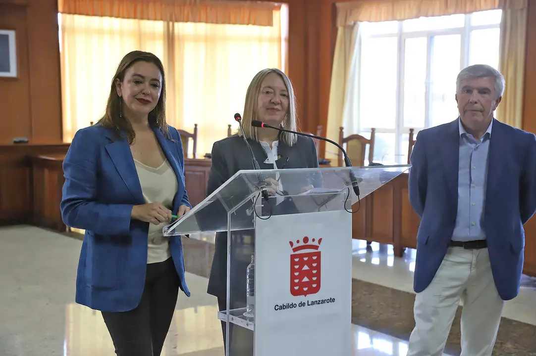 22.11.29, Rueda de prensa con Rosa Cobo, directora de ACUAES, (3)