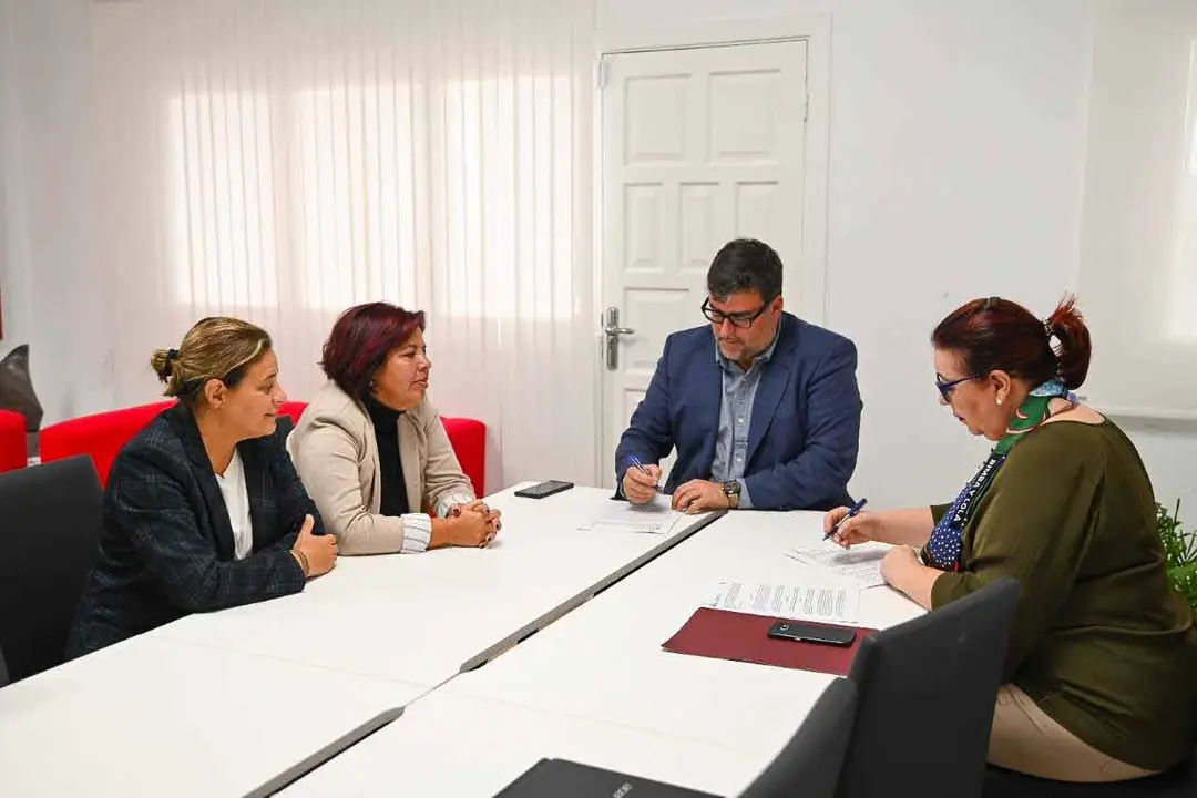 Reunión Educación y Ayuntamiento de San Bartolomé