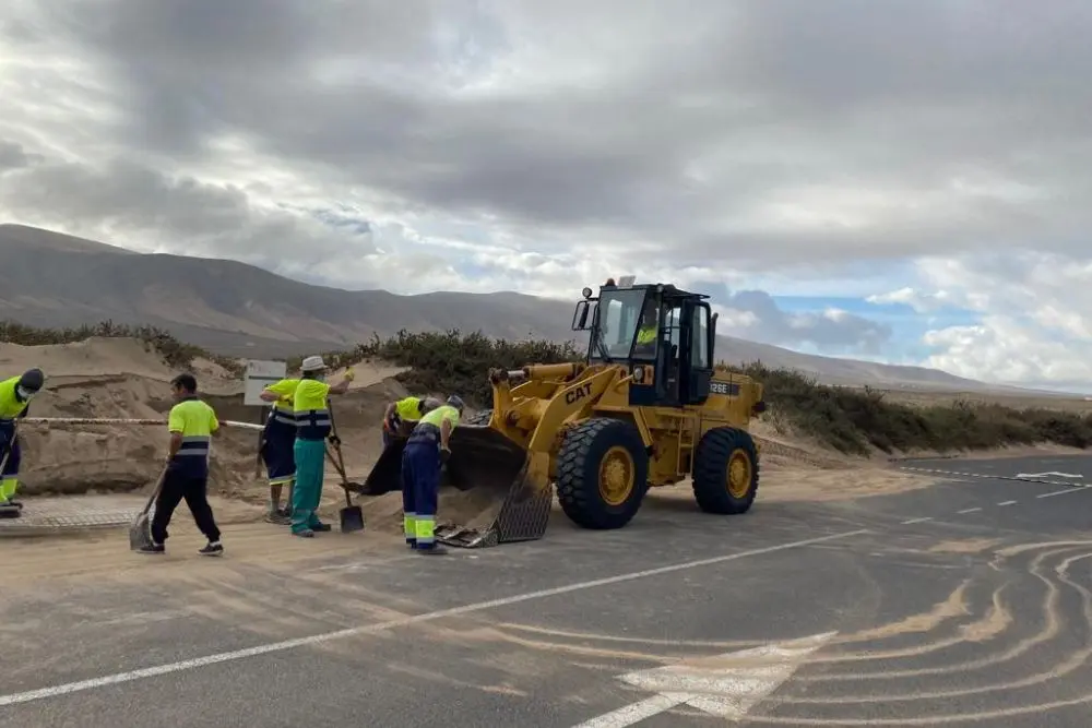 Arreglo de caminos y carreteras