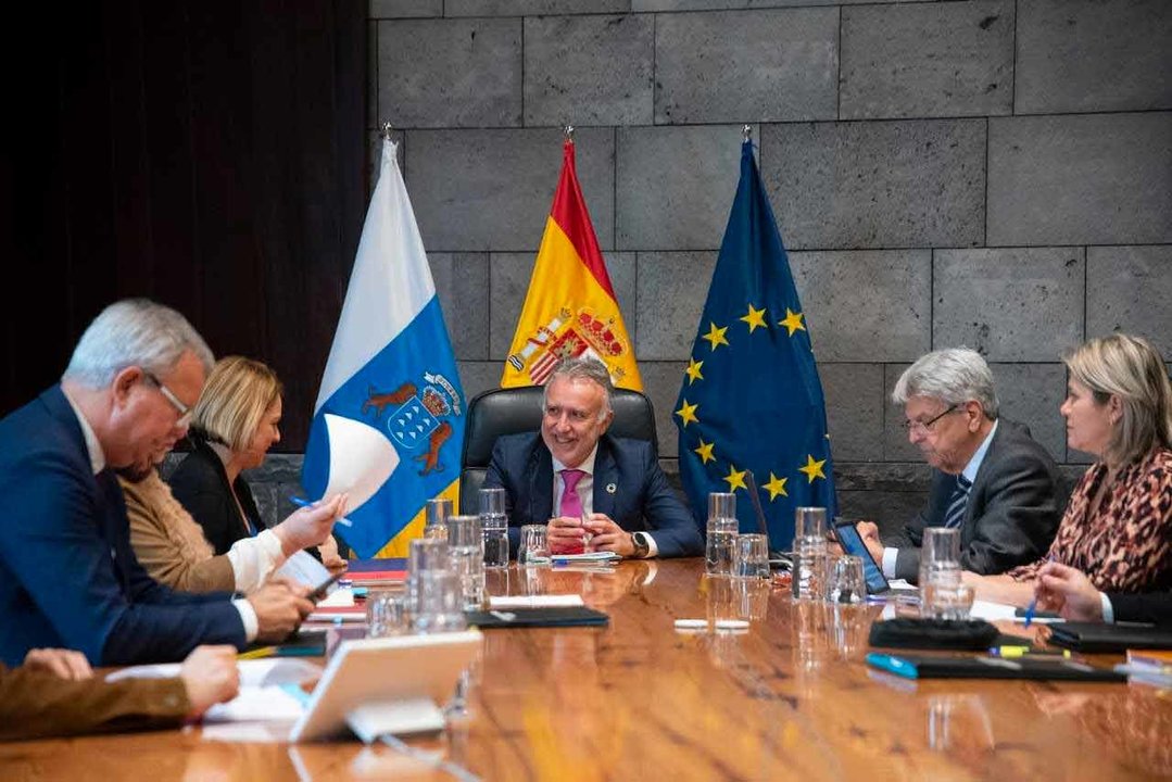 Presidente y consejeros y consejeras del Gobierno de Canarias