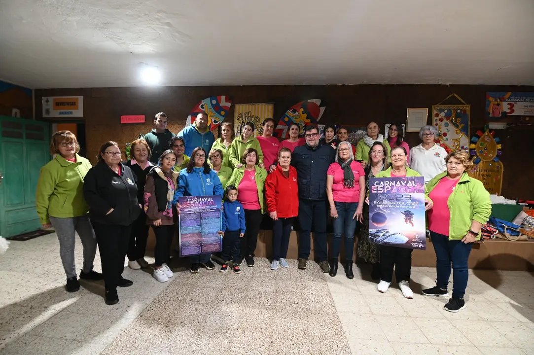 Isidro Pérez con la Afilarmónica Las Revoltosas