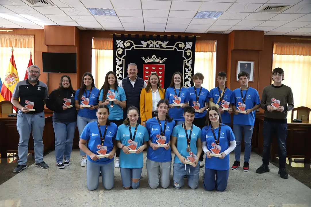 Reconocimiento en el Cabildo a deportistas de balonmano