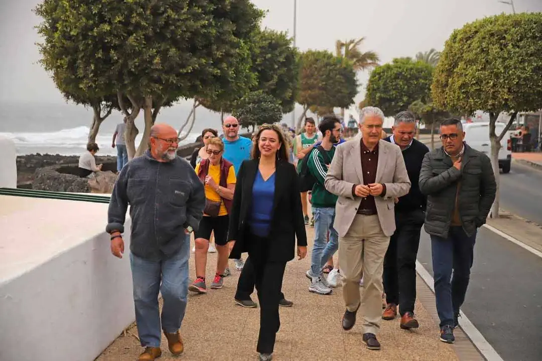 Visita a las obras ya finalizadas del carril bici de la Avenida de Puerto del Carmen