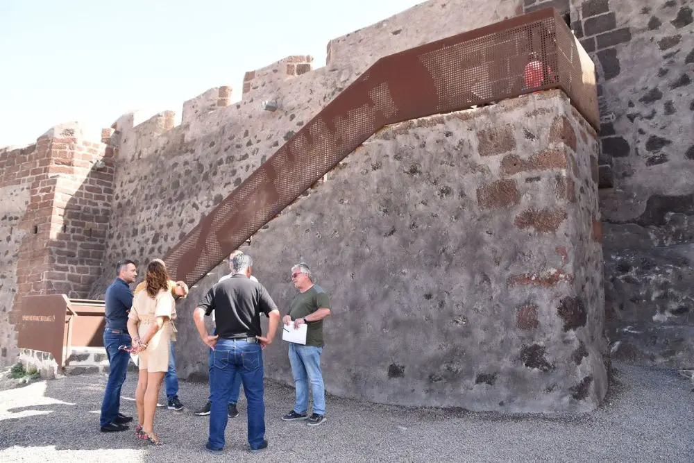 Visita al Castillo de Santa Bárbara