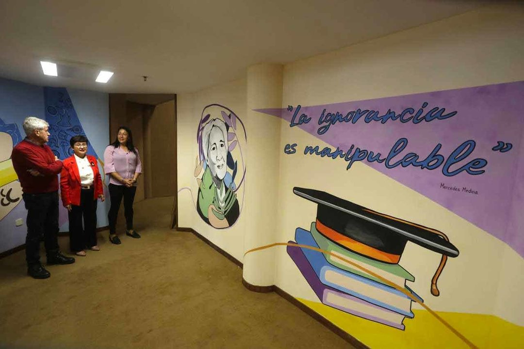 Mural en homenaje a Mercedes Medina