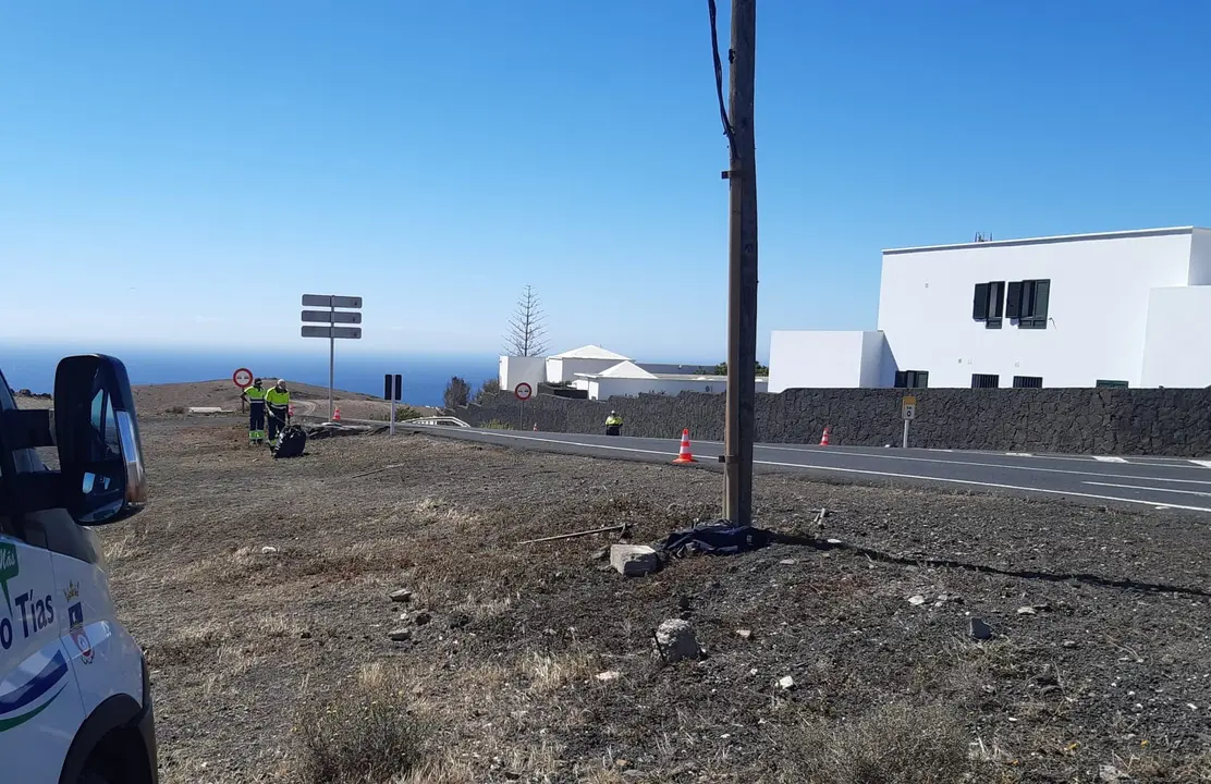 Limpieza en un solar cerca de A Casa