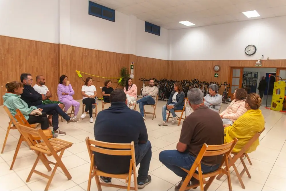 Reunión con los vecinos