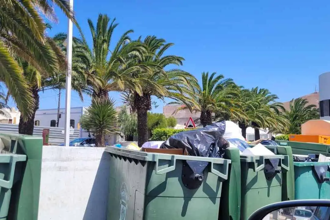 Basura en San Bartolomé