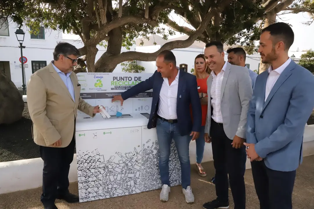 Nuevo punto de reciclado en Tinajo