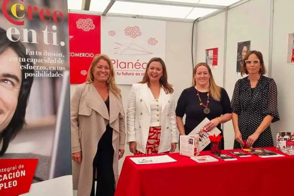 Stand del PICE en la Muestra de Salidas Profesionales Planéate 2023