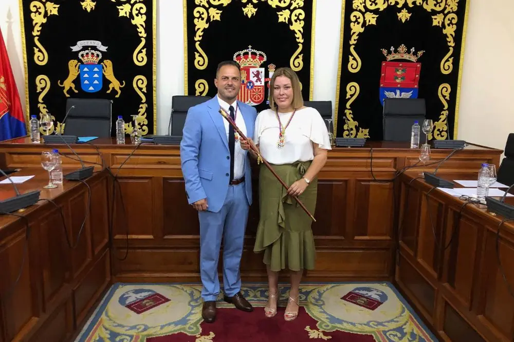 Jonathan de León y Astrid Pérez