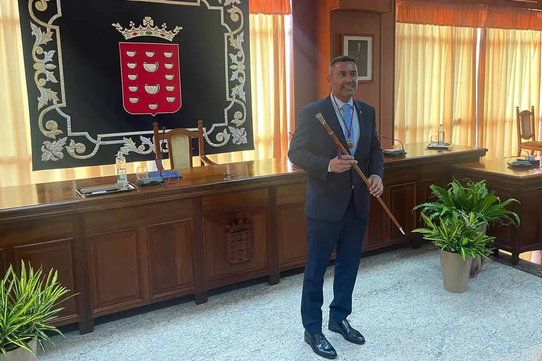 Oswaldo Betancort proclamado presidente del Cabildo