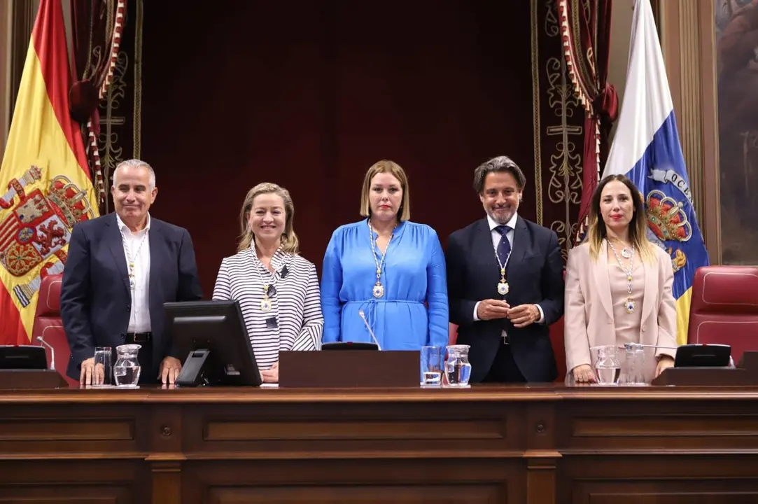 Mesa del Parlamento en la XI Legislatura