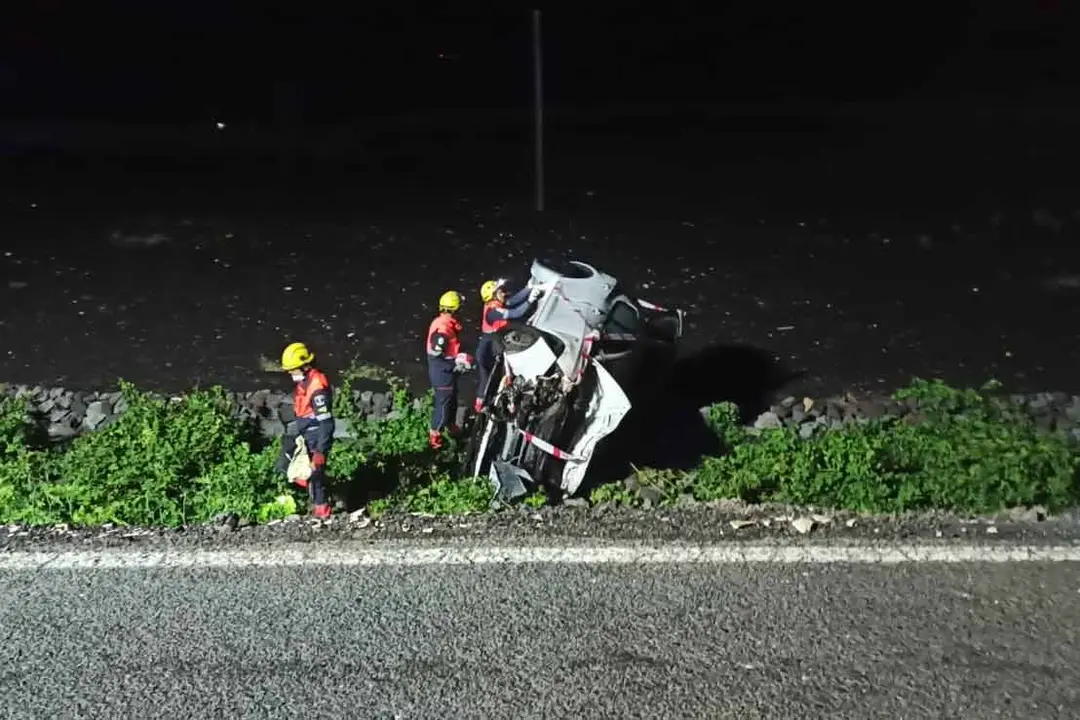 Vuelco carretera Tinguatón