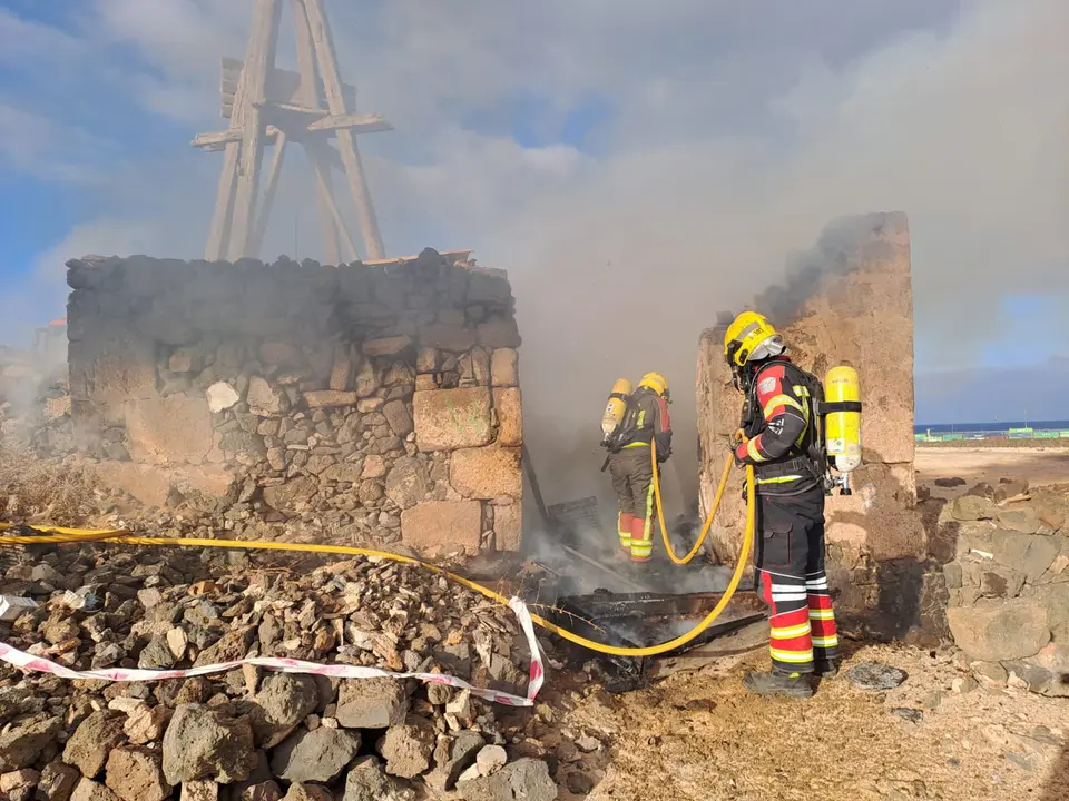 Incendio molino Naos.