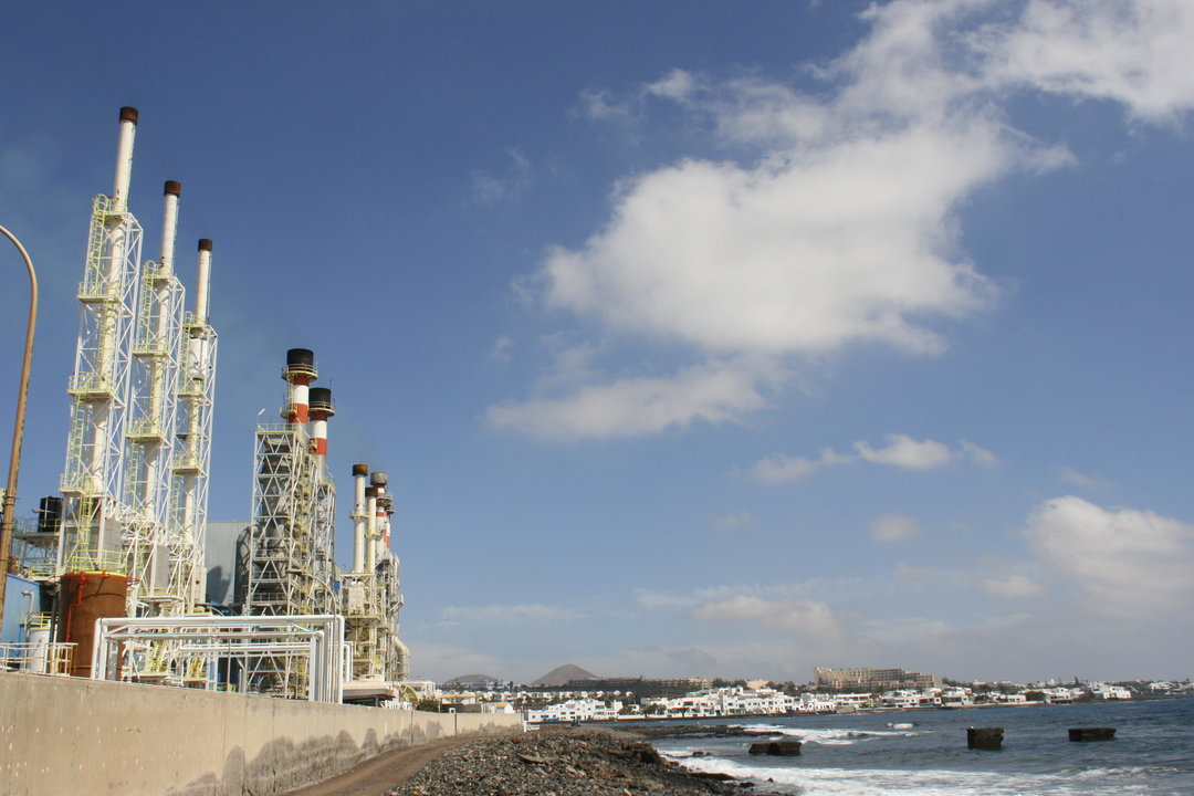 Central eléctrica de Endesa en Arrecife.