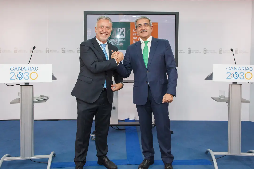 Ángel Víctor Torres y Román Rodríguez.