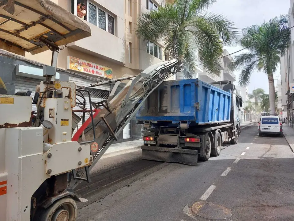 Asfaltado de calles.