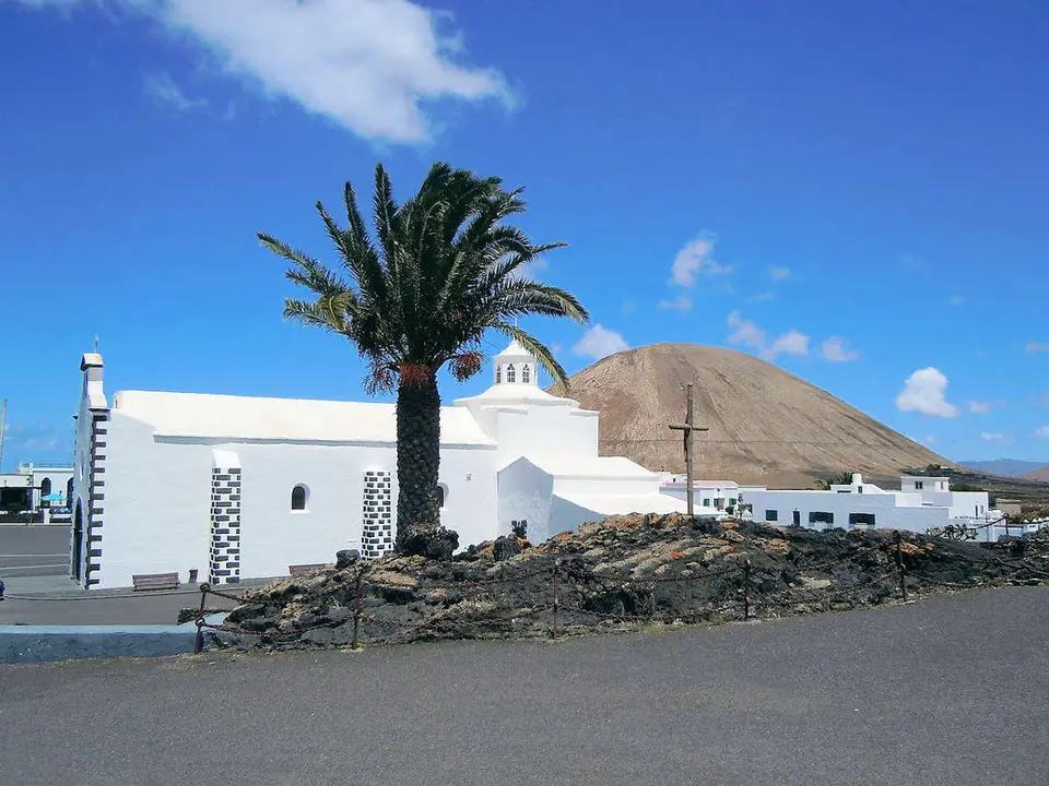 Ermita de Los Dolores. Mancha Blanca.