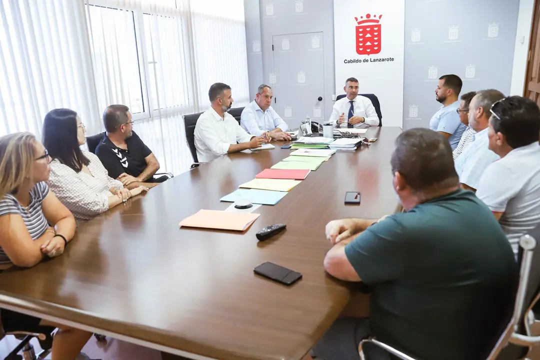 Reunión del Cabildo con los clubes de lucha.