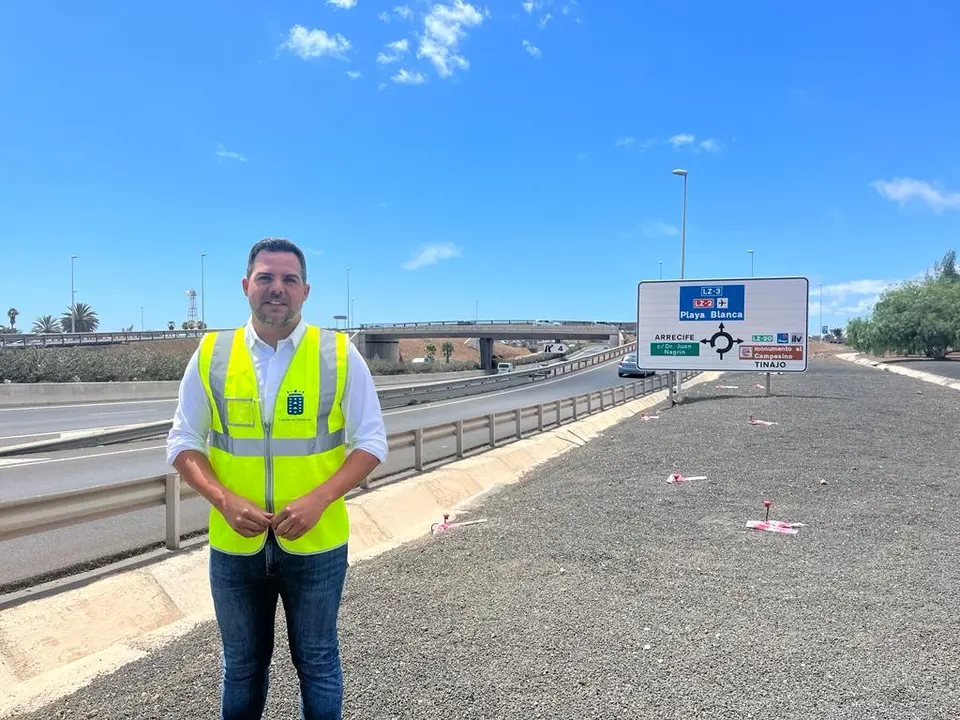 El vicepresidente y consejero de Obras Públicas, Jacobo Medina.