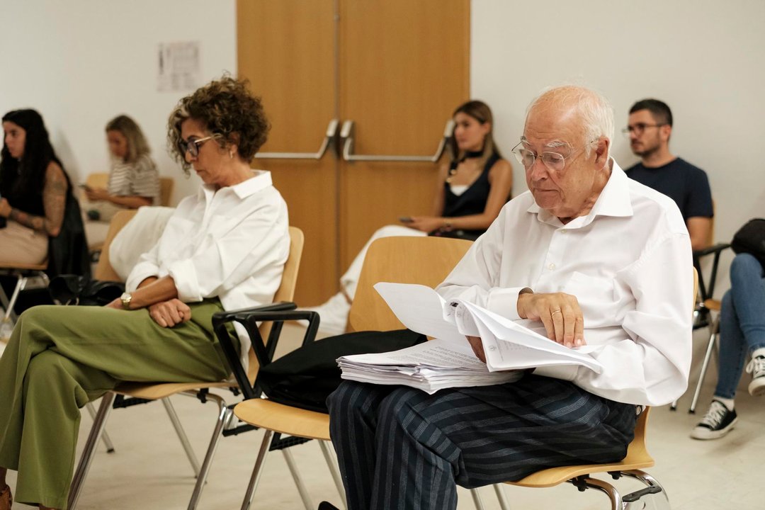 María Isabel Déniz y Felipe Fernández Camero durante el juicio. EFE.