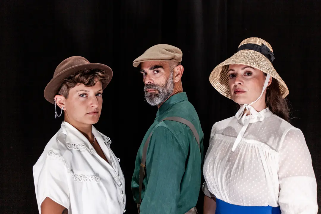 Los tres protagonistas de 'Mararía la de Femés', Marta Viera, Mingo Ruano y LAJALADA.